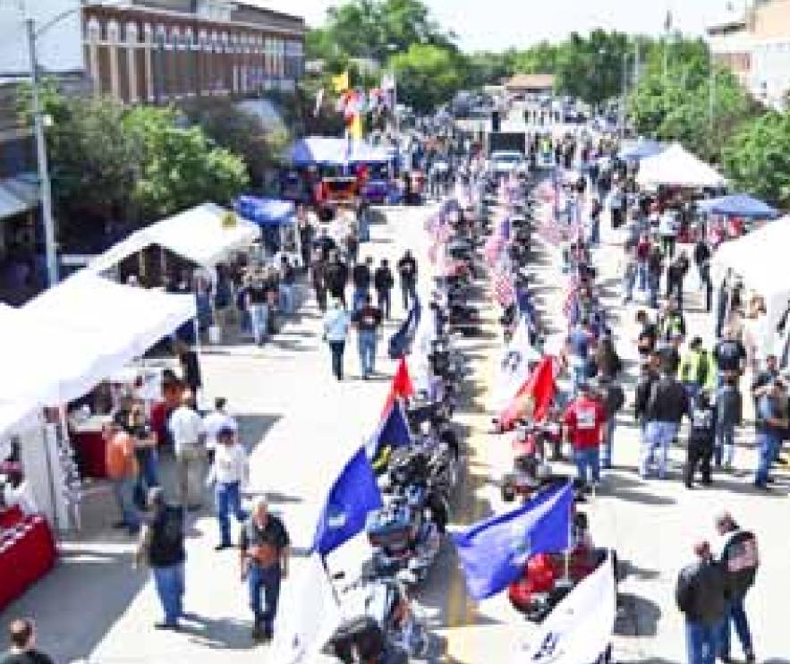 THUNDER ON THE SMOKY Ellsworth County Independent Reporter